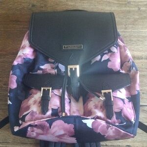 🦋 VICTORIA'S SECRET BACKPACK 🦋